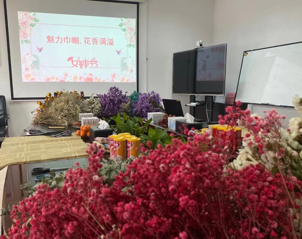 乐动平台-乐动(中国)一站式服务平台
,宏明日望,株洲电子科技,湖南电容器,株洲电容器,电容器
