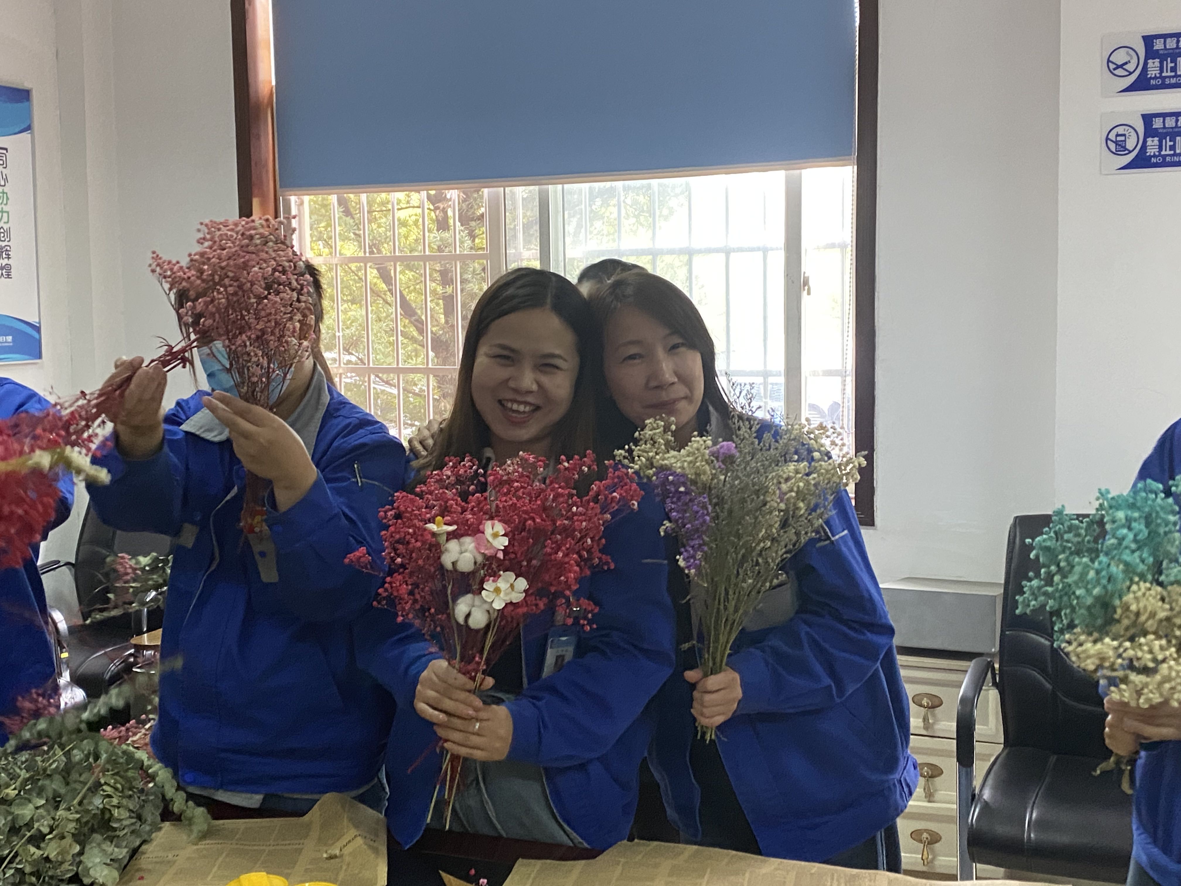 乐动平台-乐动(中国)一站式服务平台
,宏明日望,株洲电子科技,湖南电容器,株洲电容器,电容器